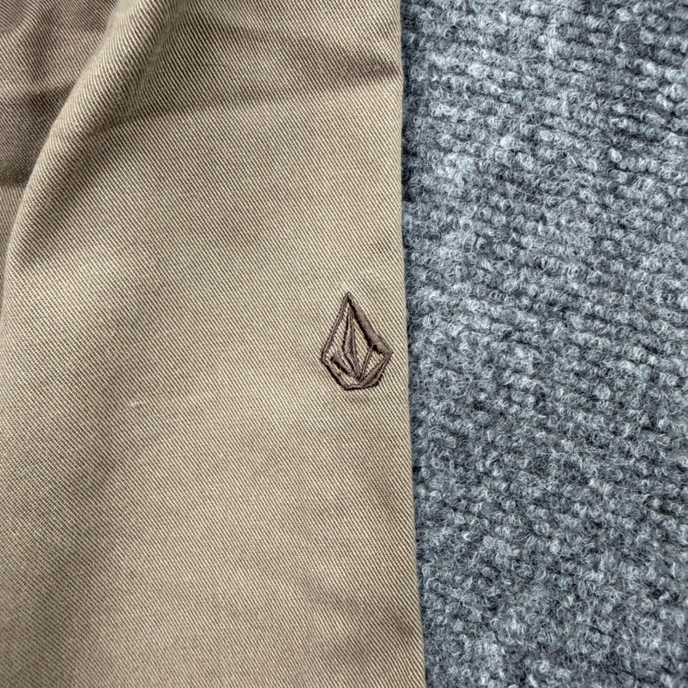 Volcom Mens Chino Pants Tan Straight Fit 30W 30L Casual Workwear - Picture 9 of 12